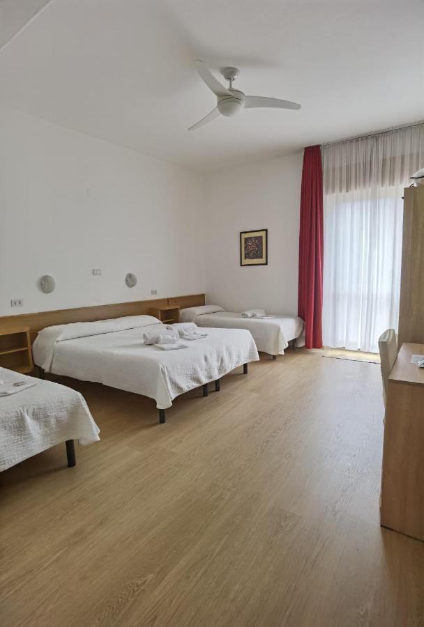 Albergo Miralaghi Padergnone Exterior photo
