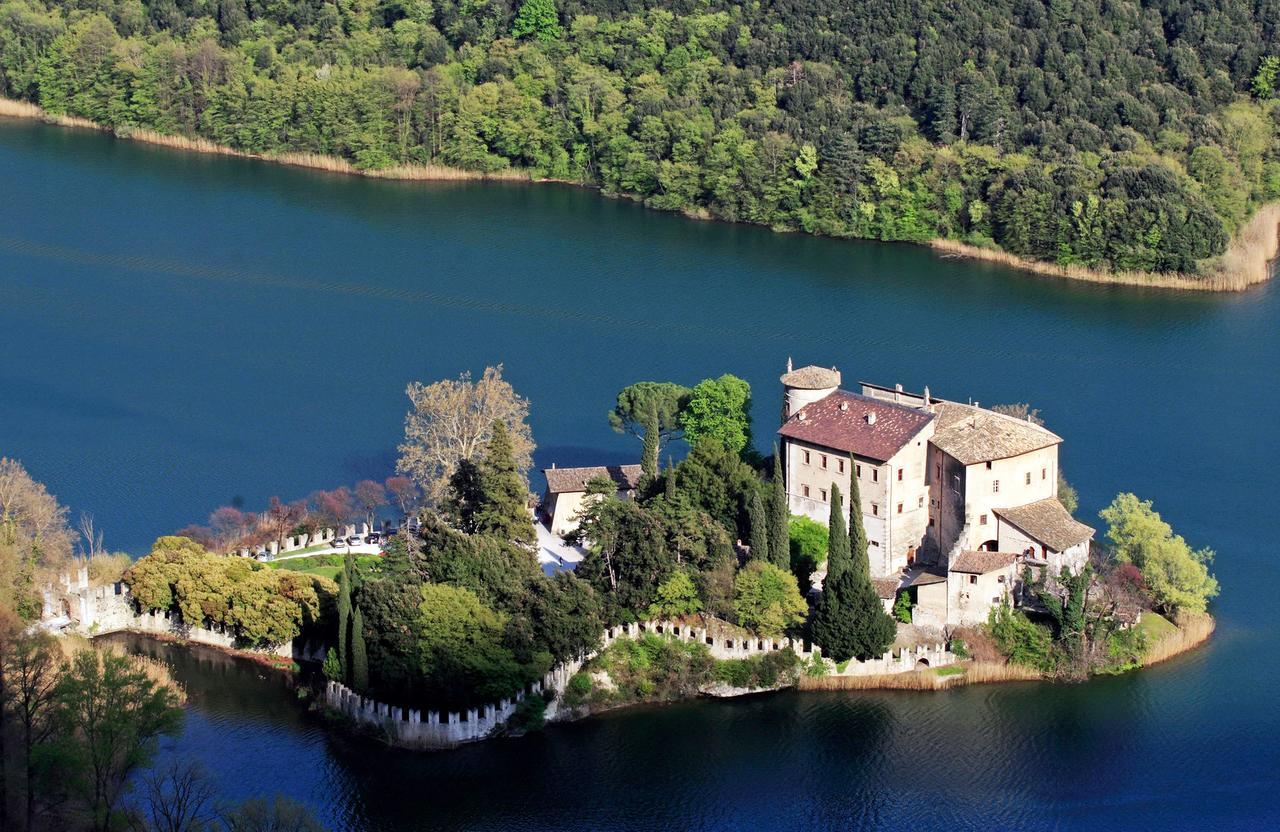 Albergo Miralaghi Padergnone Exterior photo